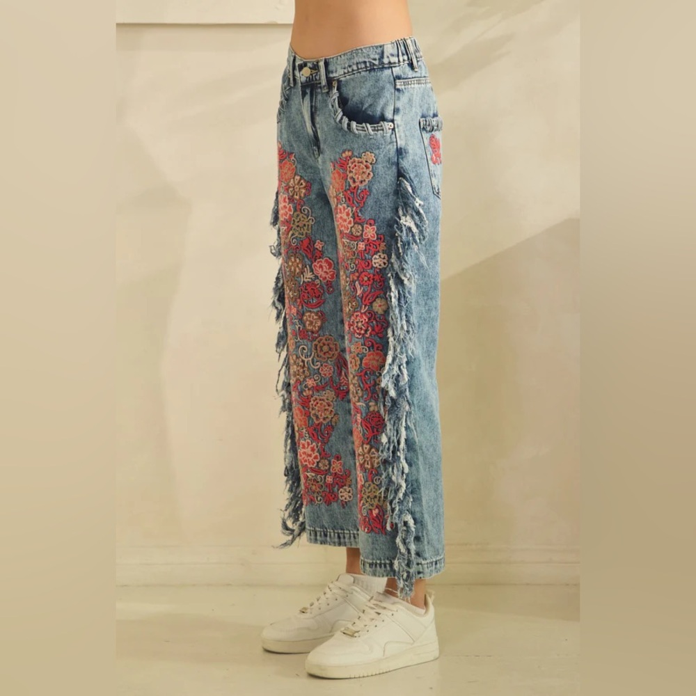 BP1145 Washed Embroidery Side Fray Jeans - Picture 10 of 11